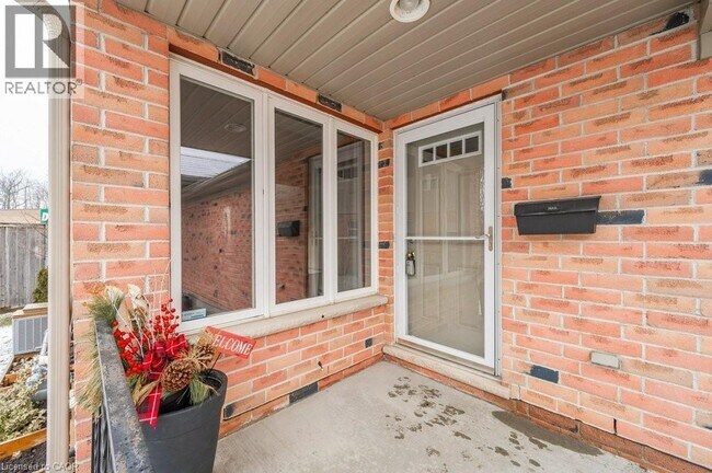 Photo - 39 Brookfield Crescent