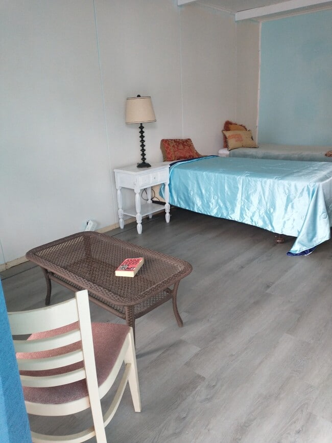 Photo - 7 45th St Unit 223