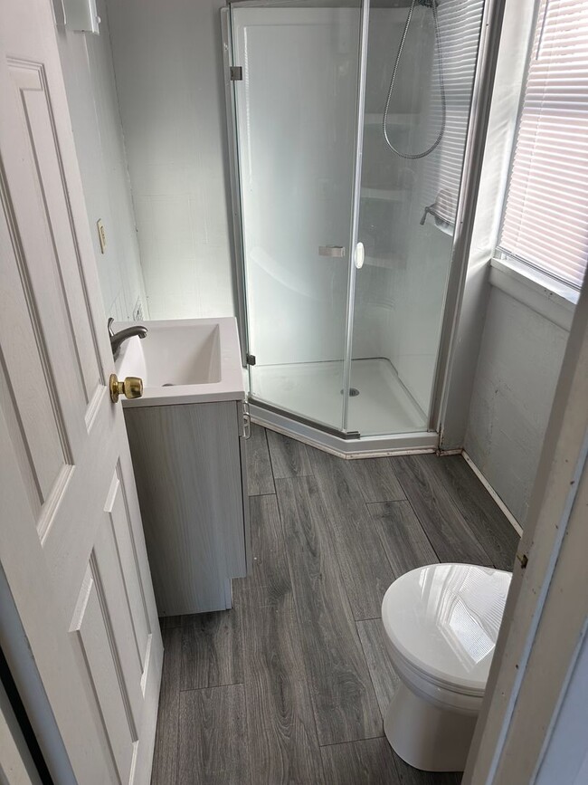 Photo - 110 Madeline St Unit apt 2