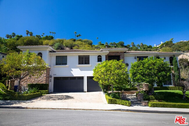 Photo - 3685 Benedict Canyon Ln