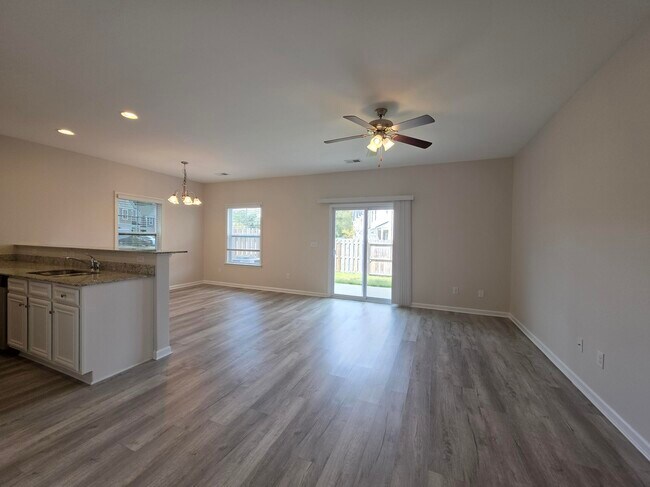 Photo - 2969 Old Field Rd