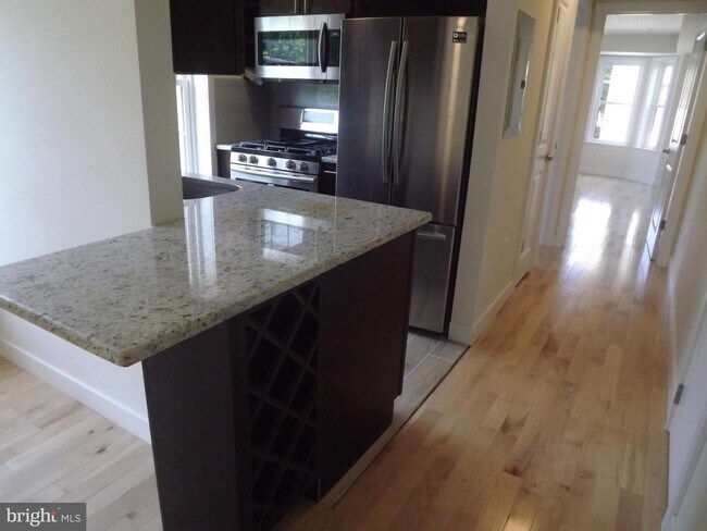 Photo - 800 S 12th St