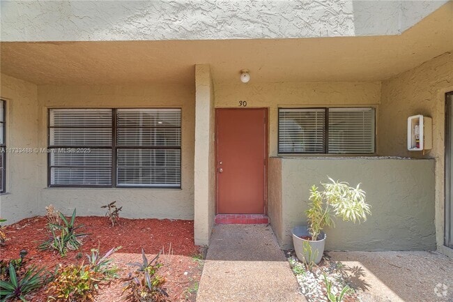 Building Photo - 2530 Coral Springs Dr Unit 2530 Rental