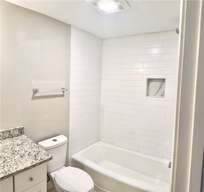 Photo - 245 Willow Ct