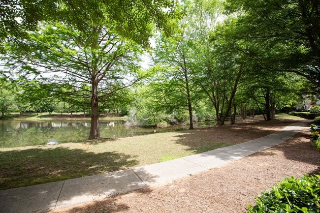 Photo - Lakeside Villas