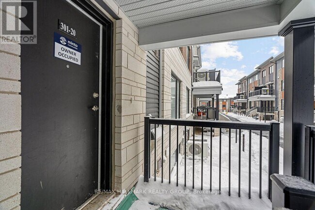 Photo - 301 Glenroy Gilbert Dr