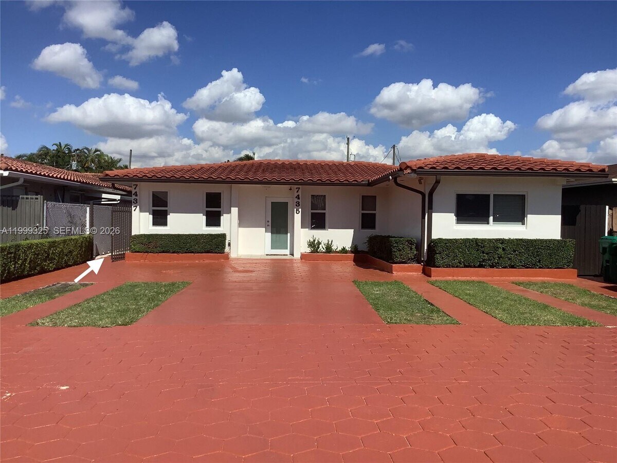 Photo - 7437 SW 23rd St Unidad 7437