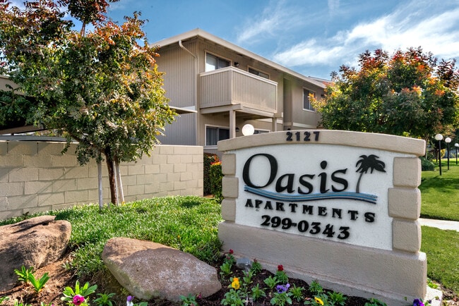 Photo - Oasis Apartments