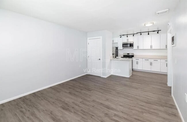 Photo - 6738 University Ave