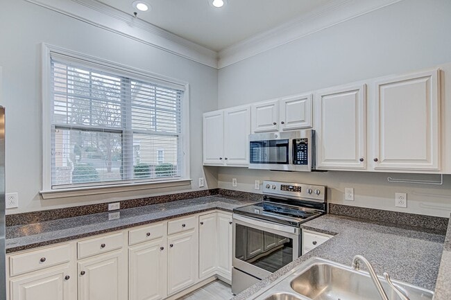 Photo - Live off Central Ave. in END UNIT 2 bed/2.5 bath Townhome (NO CARPET!)