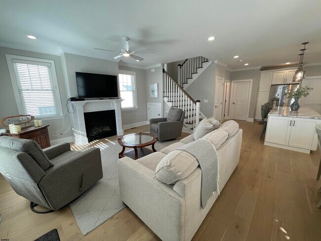 Photo - 5 S Knight Ave