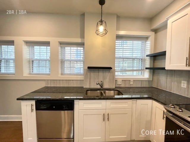 Photo - 920 Ward Pkwy Unidad 8