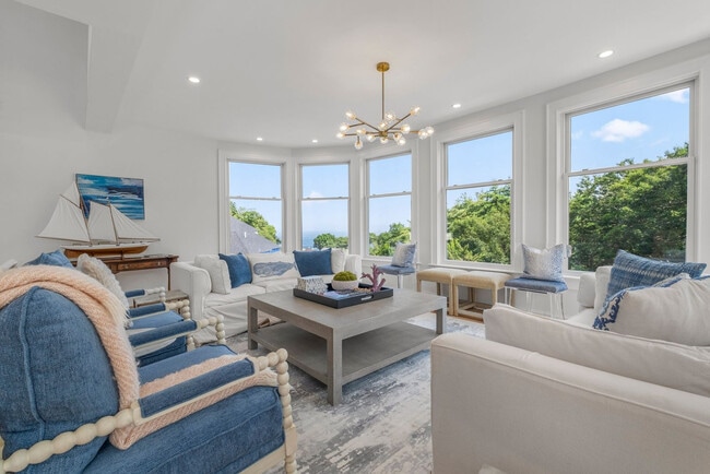 Photo - 43 Agamenticus Ave Unidad ID1262031P