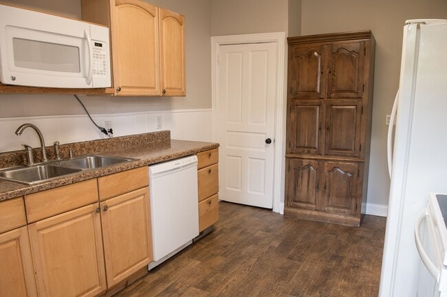 Photo - 307 Muench St