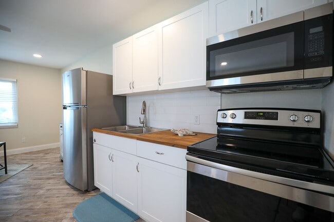 Photo - 480 129th Ave E Unit 2: 1/1
