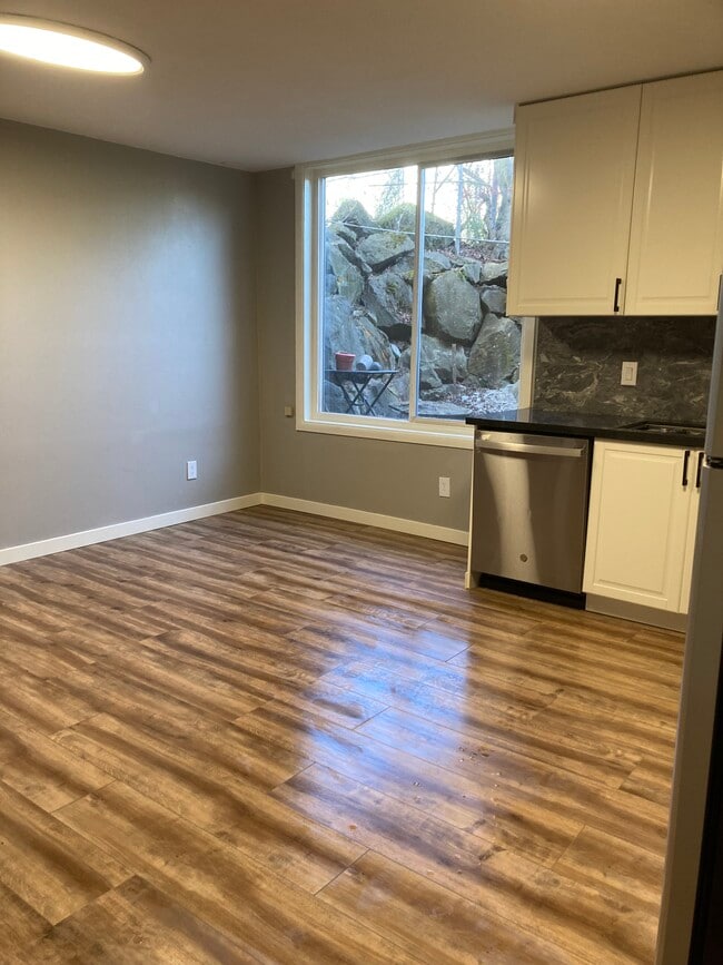 Photo - 2335 15th Ave S Unit E