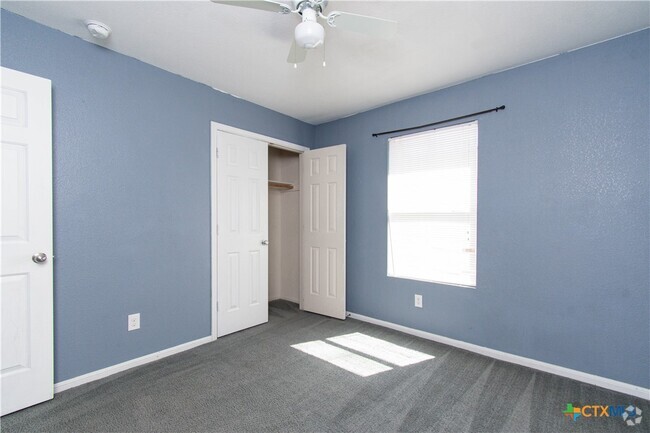 Building Photo - 6002 Horne Dr Rental