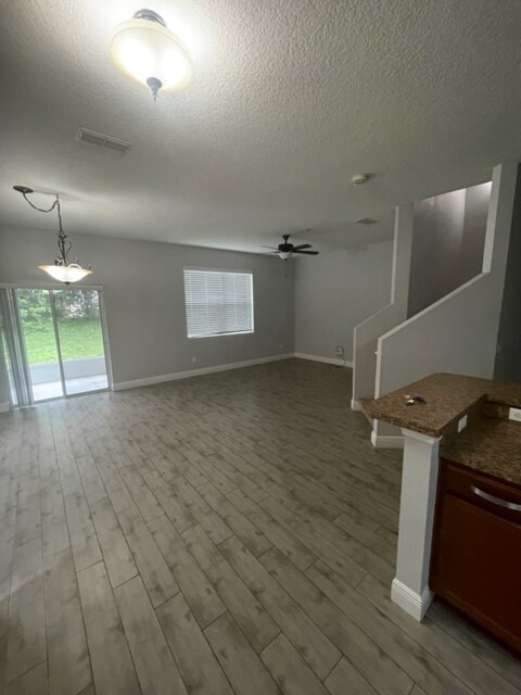 Photo - 2304 Betsy Ross Ln