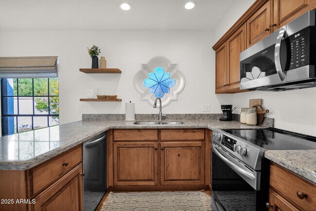 Photo - 6349 N 78th St