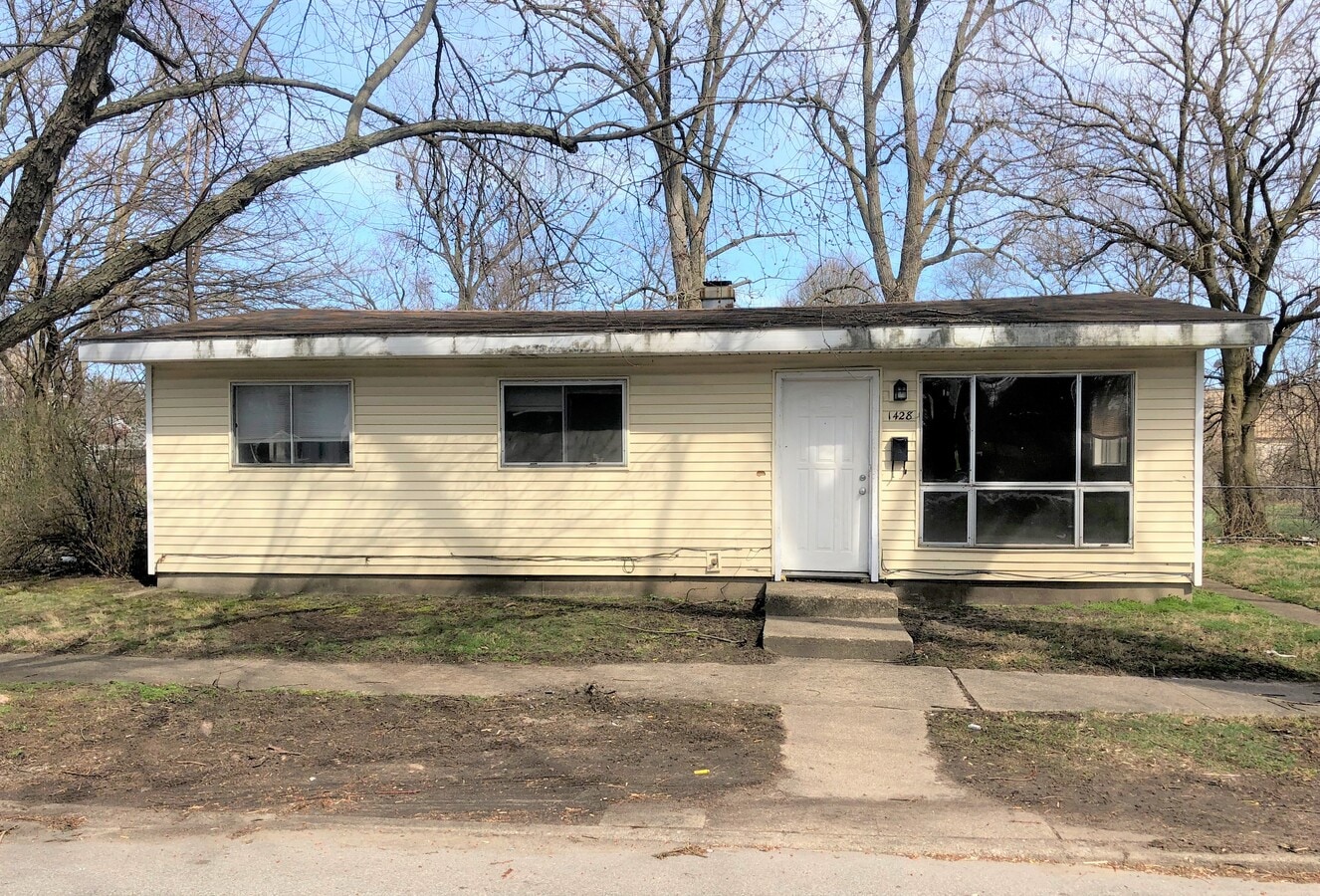 Photo - 1428 Kessler Blvd