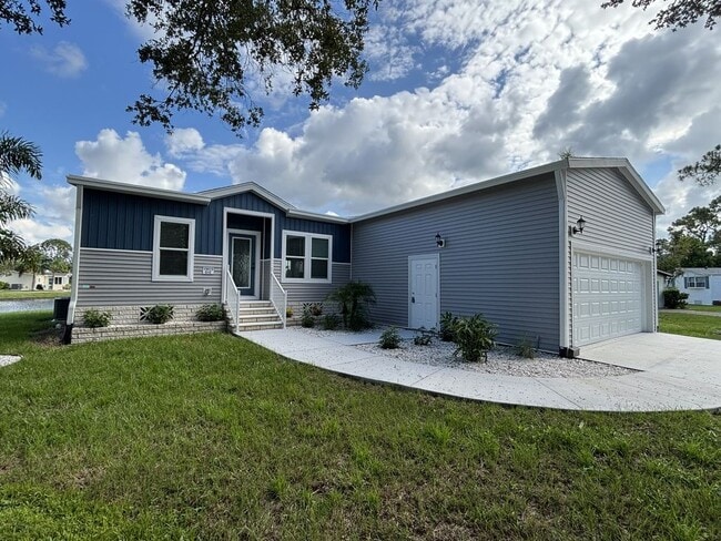 Photo - 19419 Tarpon Woods Ct