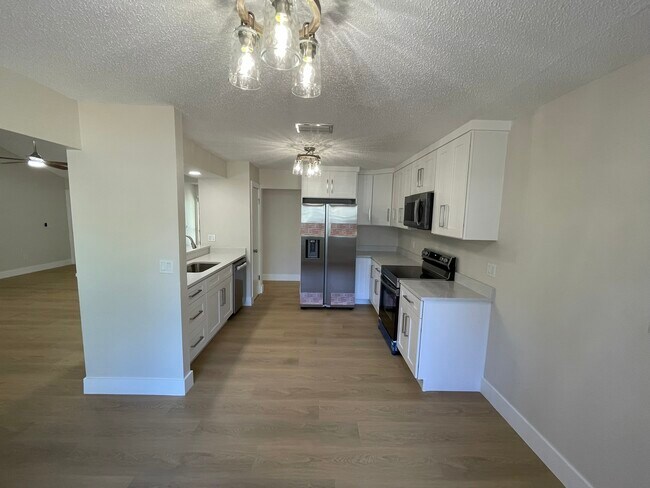 Photo - 5010 Pennsbury Dr