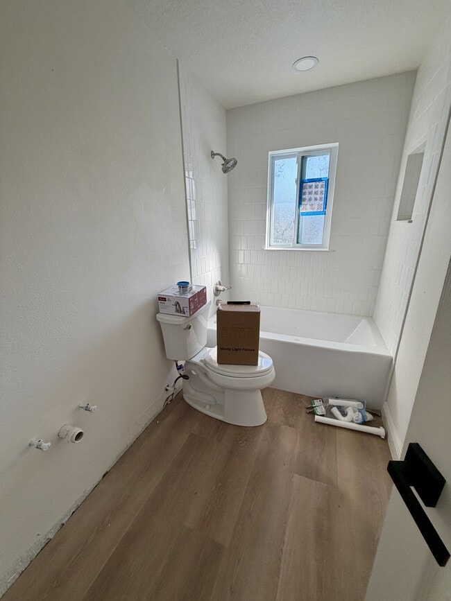 Photo - 725 Merrimac Dr