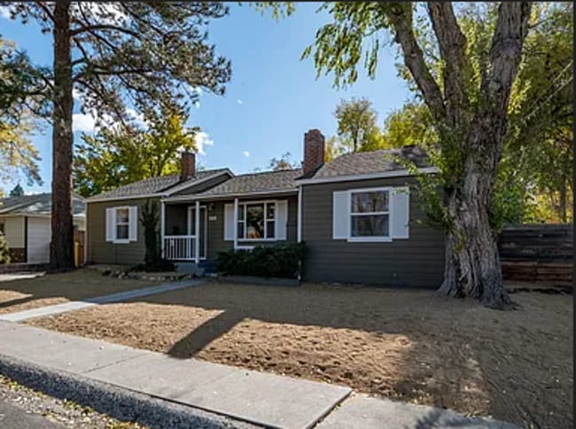 Building Photo - Beautiful, Spacious 3B/2.5Bath Single Family Home