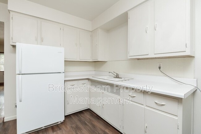 Photo - 1413 Old Ln Ave