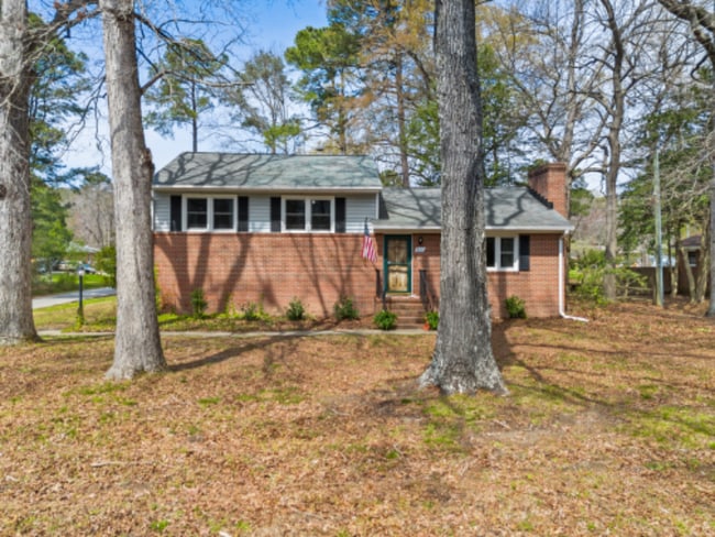 Building Photo - 206 York Ln Rental