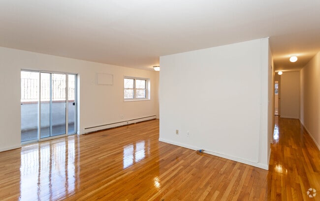 Sala de estar y comedor - Jasontown II