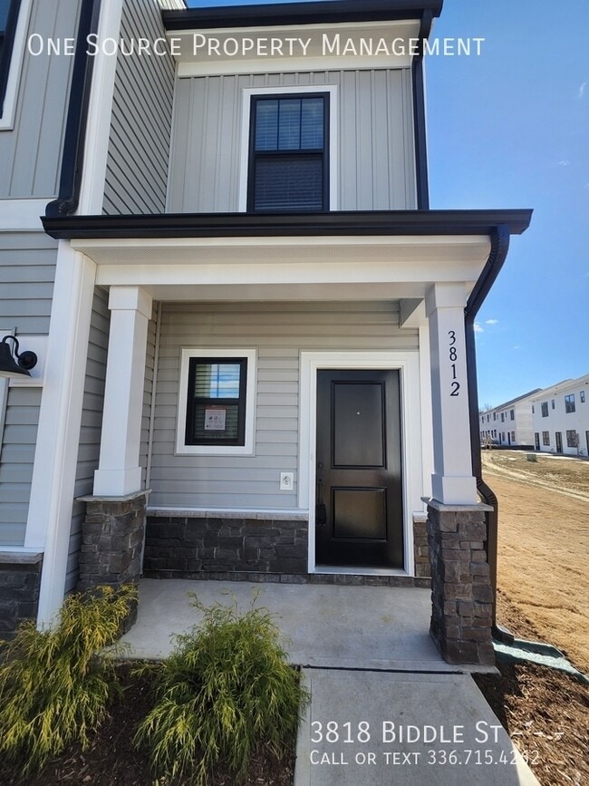 Photo - 3818 Biddle St