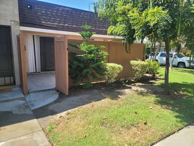 Photo - 16626 Shenandoah Ave Unit 3