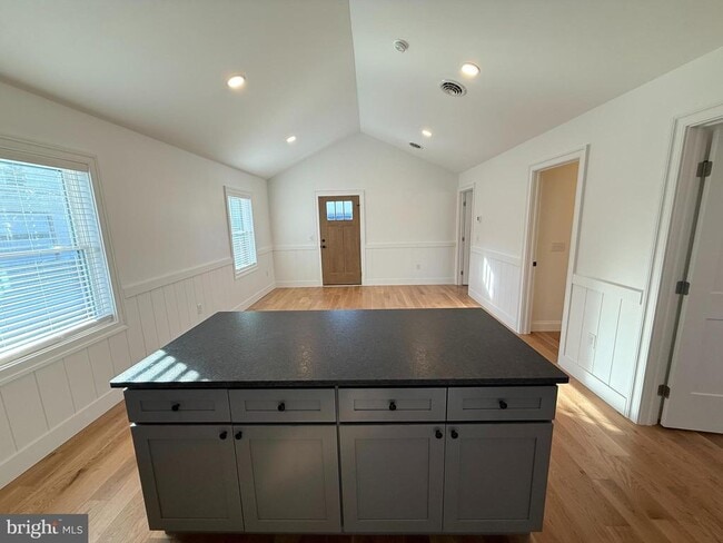 Photo - 29428 Sullivan St