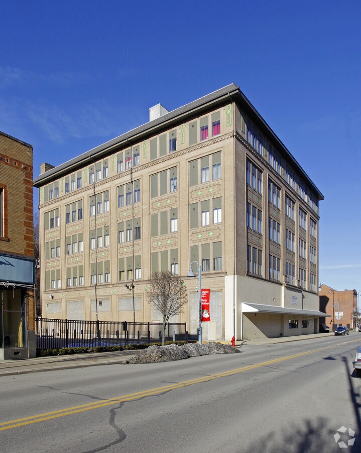 Photo - Towne Tower Apartments