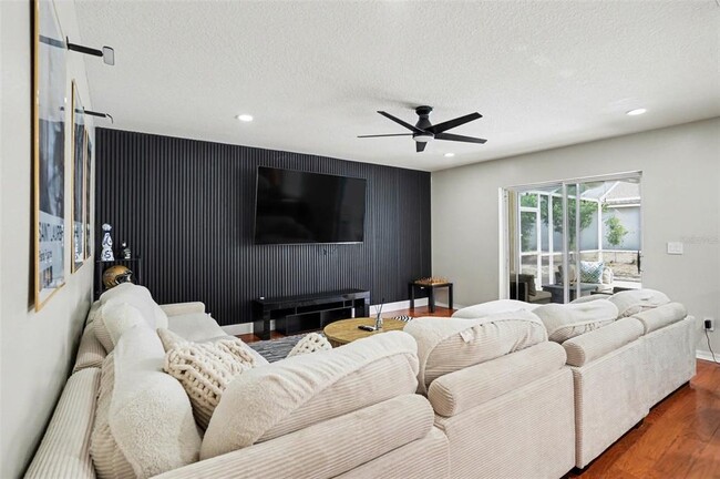 Photo - 8105 River Mont Way