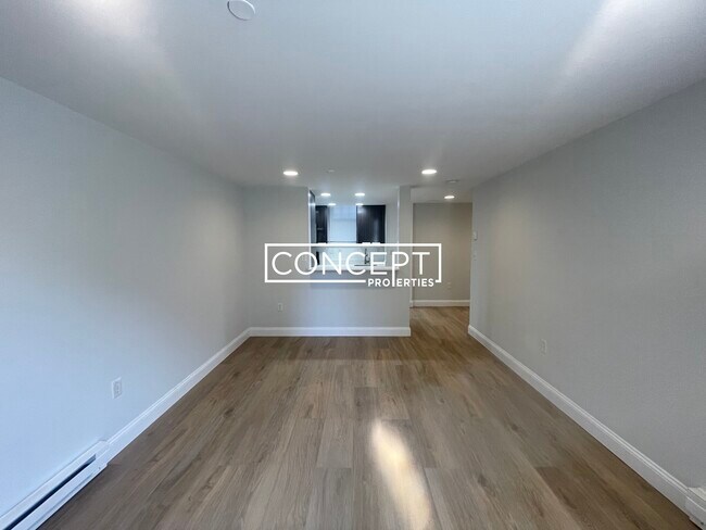 Photo - 111 Queensberry St Apartments Unit B