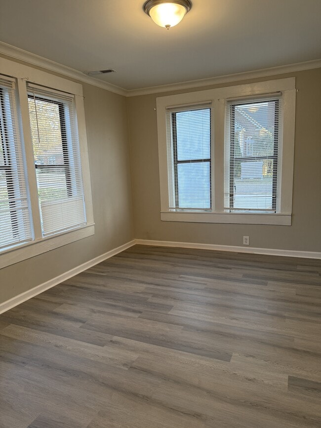 Photo - 401 1st Ave N