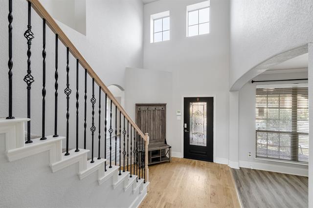 Photo - 5629 Hampshire Dr