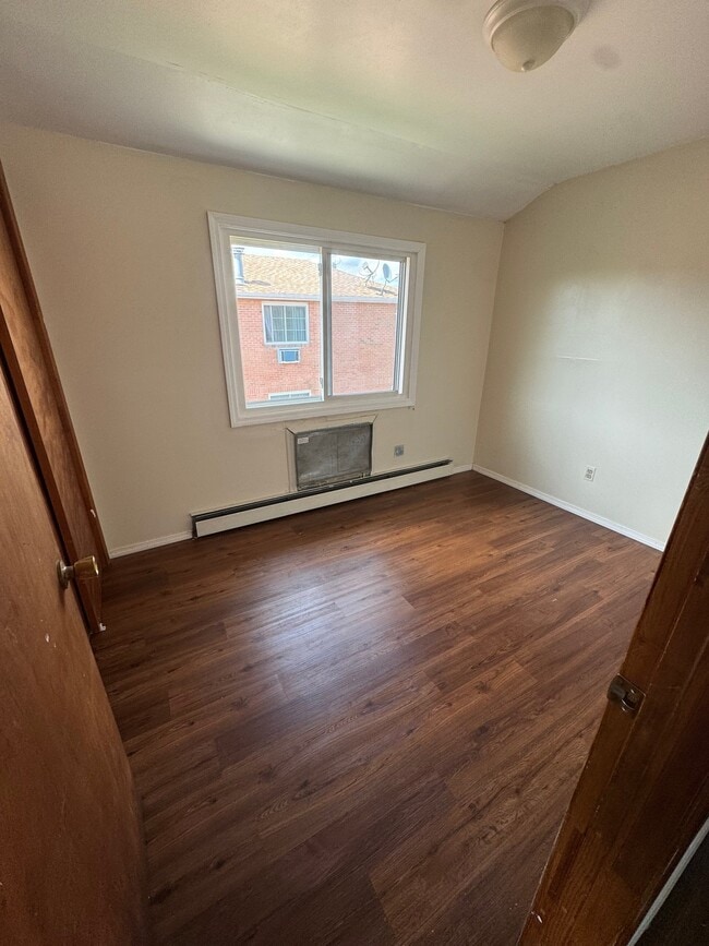 1020 E 58th St Unit 2