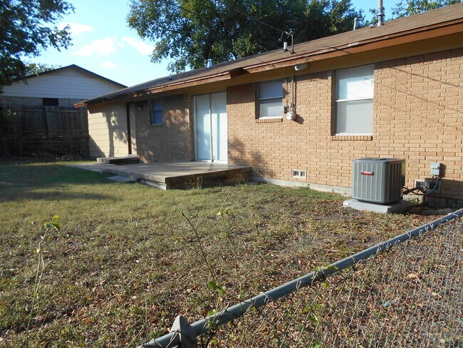 424 Robertson Ave