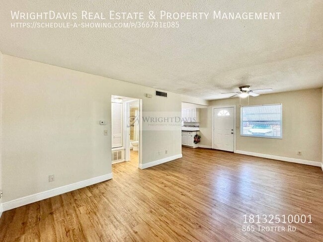 Photo - 865 Trotter Rd