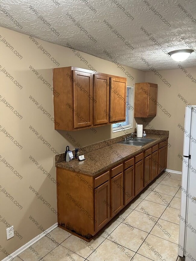 Photo - 3/2 Westside home with large yard