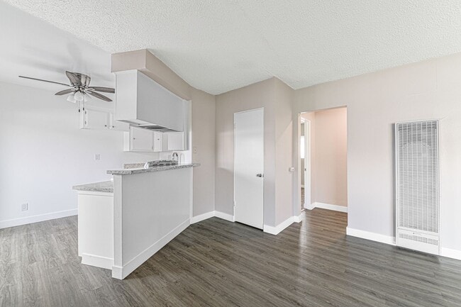 Photo - 147 S Magnolia Avenue