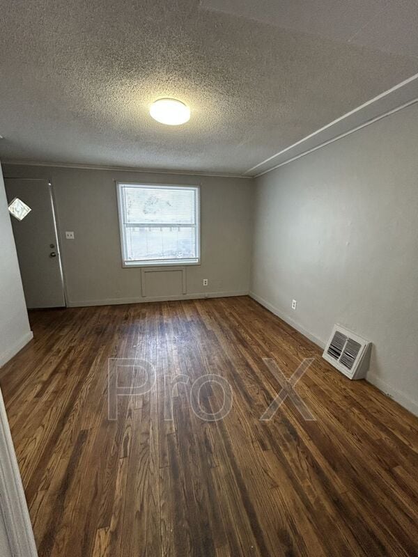 Photo - 463 Fieldcrest Dr