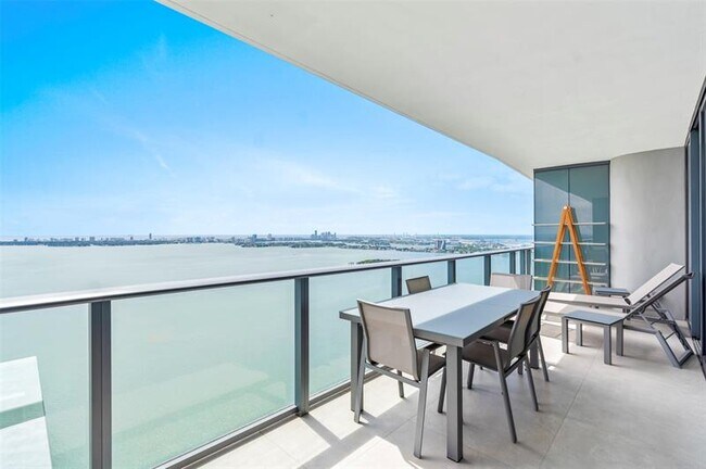 Photo - 3131 NE 7th Ave Condo Unit 4105