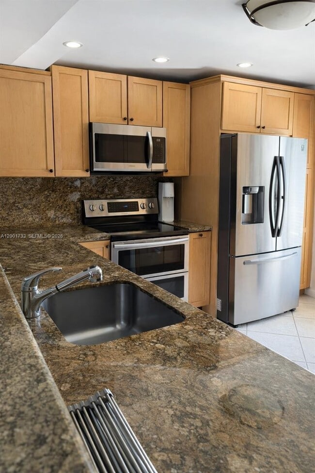 Photo - 2661 NE 164th St