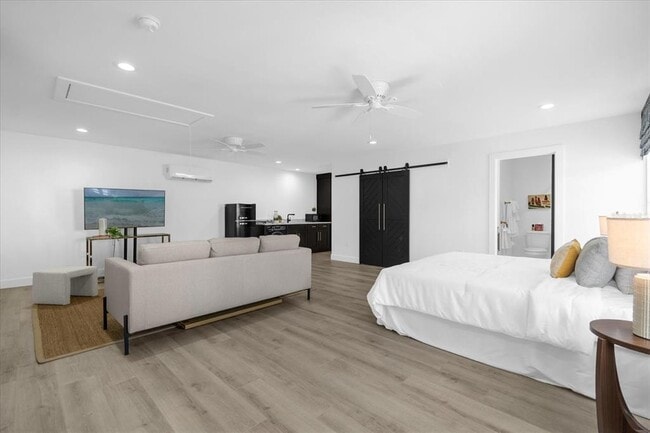 Photo - 1812 N Westmoreland Dr