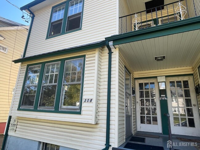 Photo - 308 S 3rd Ave Unidad 308