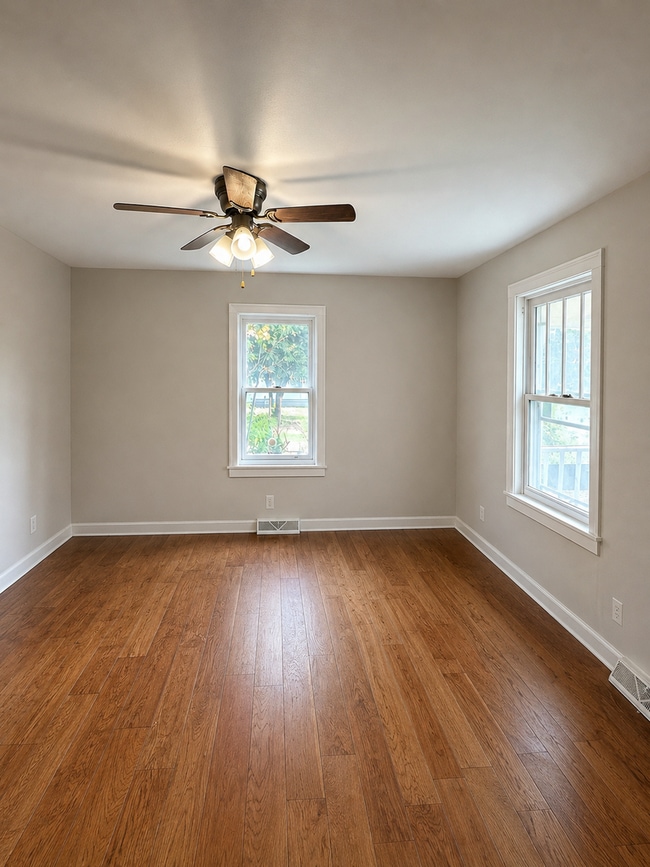 Photo - 214 N Marion Ave